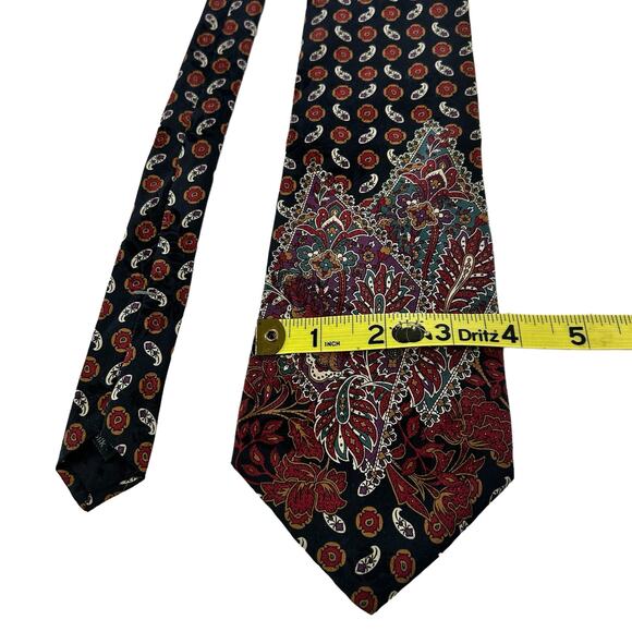 Villa Bugatti Neck Tie Italian Silk Black Red White Paisley Classic - Picture 4 of 8
